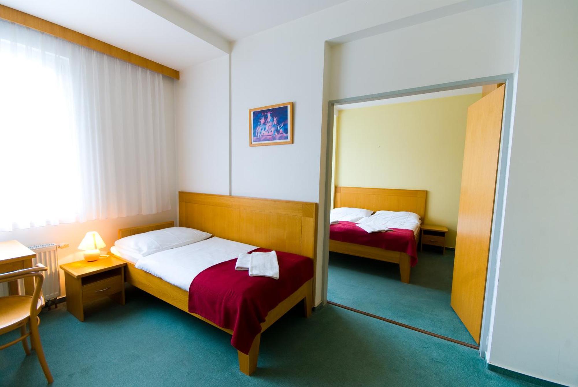 Hotel Smaragd, Prague